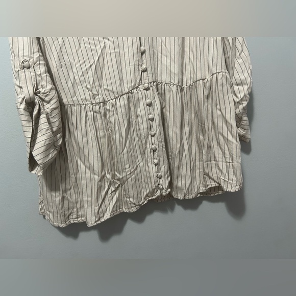 Torrid Plus Size Rayon Twill Button Front Top - Picture 7 of 11